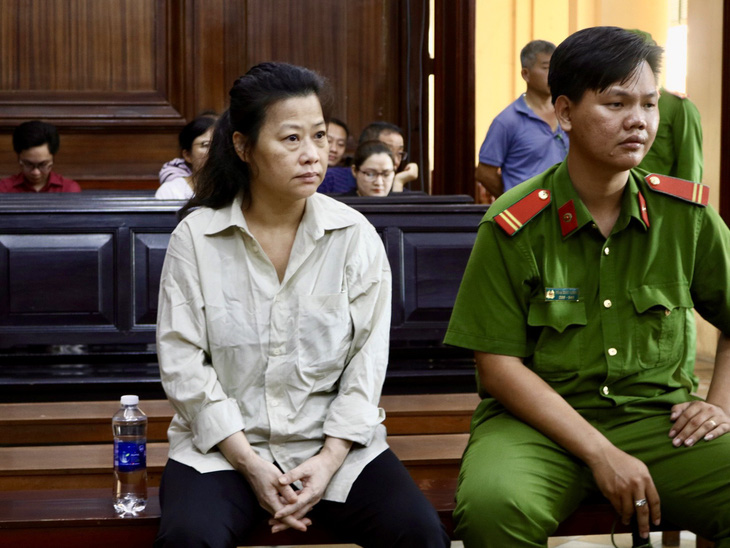 Bà Trương Thị Kim Soan tại phiên tòa ngày 16-4 - Ảnh: KHẮC HIẾU