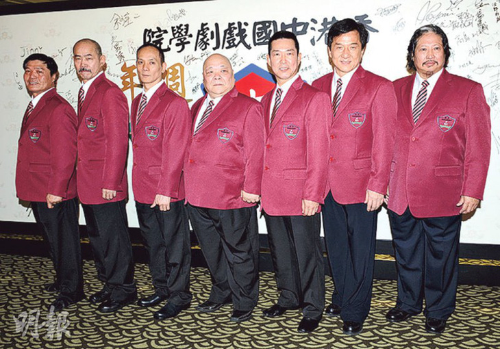 Nhóm Thất Tiểu Phúc (Hồng Kim Bảo ở ngoài cùng bên phải) trong một lần hội ngộ - Ảnh: SCMP