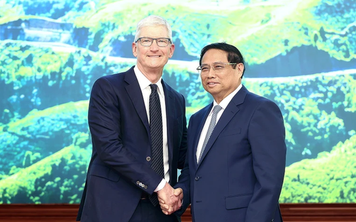 Thủ tướng tiếp CEO Tim Cook, đề nghị Việt Nam là cứ điểm của Apple