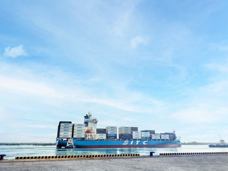 Cảng Chu Lai đang liên kết với các hãng tàu quốc tế, ổn định giá cước vận chuyển, gia tăng kết nối với tần suất 4 chuyến trên 1 tuần