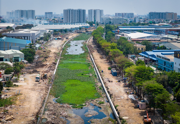 Gói thầu XL6 thuộc dự án xây dựng hạ tầng và cải tạo môi trường kênh Tham Lương - Bến Cát - rạch Nước Lên - Ảnh: LÊ PHAN