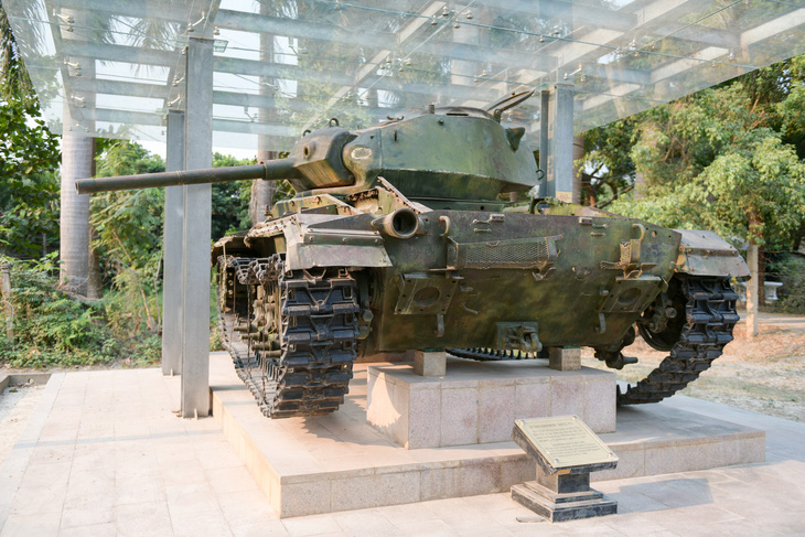 Sau 70 năm, xác xe tăng, máy bay của quân Pháp vẫn lưu giữ ở Điện Biên Phủ- Ảnh 14.