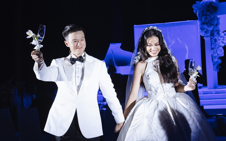 Tiệc cưới toàn sắc trắng tinh khôi của Mika Nguyễn - ái nữ gia tộc Nguyễn Lưu