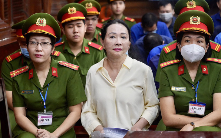 Luật sư nói không cần loại bỏ bà Trương Mỹ Lan khỏi đời sống xã hội?