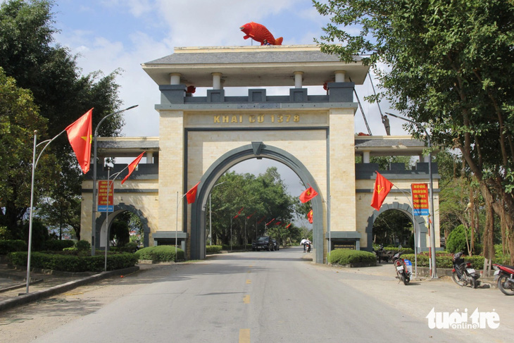 Cổng làng vào xã Quỳnh Đôi, huyện Quỳnh Lưu - Ảnh: DOÃN HÒA