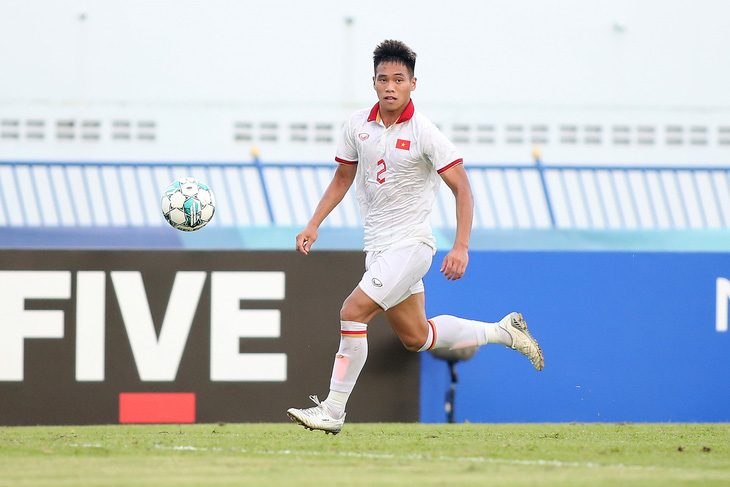 Trung vệ Nguyễn Mạnh Hưng trong màu áo U23 Việt Nam tại Giải U23 Đông Nam Á 2023 - Ảnh: HOÀNG TÙNG