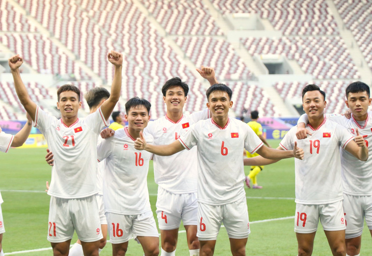 Niềm vui của các cầu thủ U23 Việt Nam khi đánh bại U23 Malaysia - Ảnh: VFF