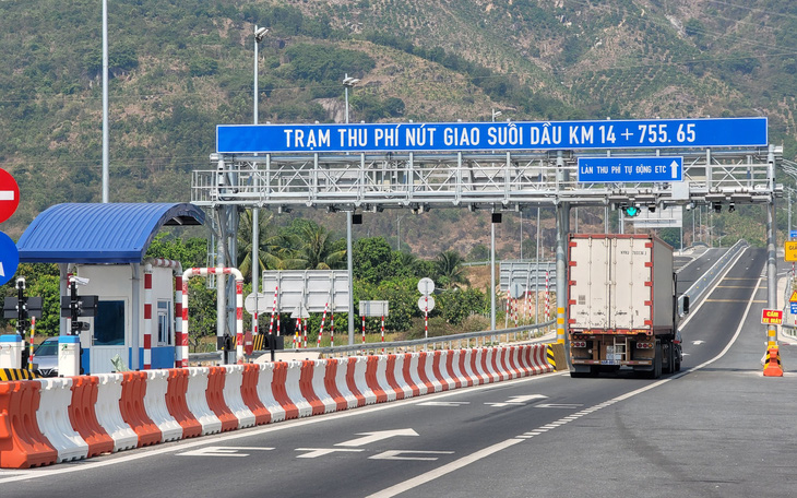 Cao tốc Nha Trang - Cam Lâm thu phí từ ngày 26-4