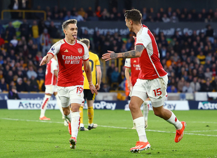 Arsenal tìm lại niềm vui chiến thắng - Ảnh: REUTERS