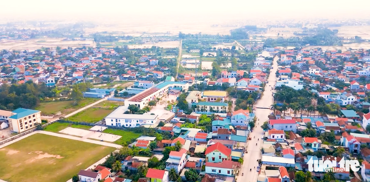 Một góc xã Quỳnh Hậu, huyện Quỳnh Lưu, Nghệ An nhìn từ trên cao - Ảnh: DOÃN HÒA
