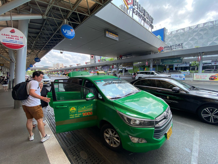 Taxi Mai Linh đầu tư 10.000 ô tô mới để vận hành chở khách - Ảnh: Q.ĐỊNH