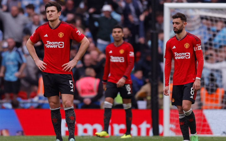 Roy Keane: Man Utd sợ hãi khi đến gần chiến thắng