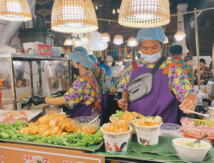 Khách Việt không lo, tour Tết đi Thái Lan vẫn sôi động - Ảnh 1.