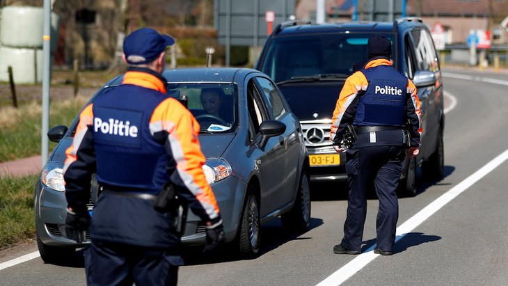 Người đàn ông Bỉ liên tục bị cảnh sát giao thông phạt dù không uống rượu - Ảnh: REUTERS