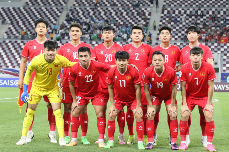 HLV Hoàng Anh Tuấn: 'U23 Uzbekistan quá mạnh'