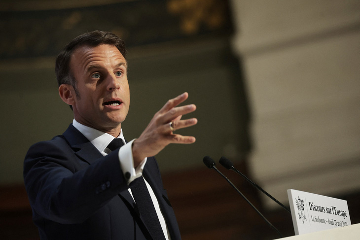 Tổng thống Pháp Emmanuel Macron kêu gọi châu Âu không thể dựa dẫm an ninh vào Mỹ - Ảnh: REUTERS