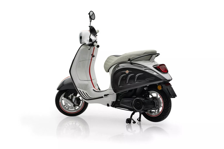 Vespa điện phiên bản đặc biệt: Chỉ có 99 chiếc, giá có thể ngang ô tô