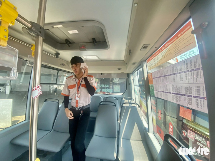 Xe buýt mới được đưa vào khai thác nối nhiều tuyến giữa Đà Nẵng và Quảng Nam - Ảnh: TRƯỜNG TRUNG