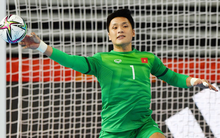 Thủ môn Hồ Văn Ý là chốt chặn quan trọng của đội tuyển futsal Việt Nam - Ảnh: VFF