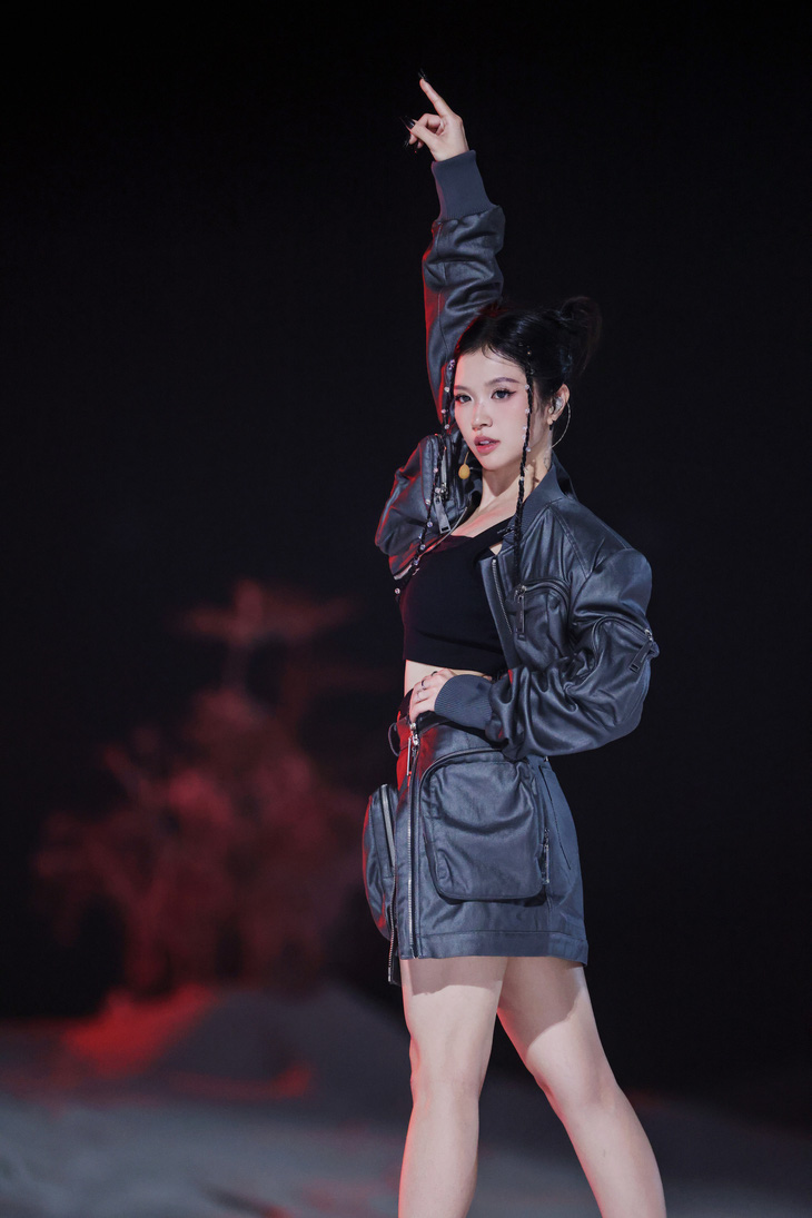 Bất ngờ với màn dance break chất lừ của Suni Hạ Linh tại Đạp gió 2024- Ảnh 2.