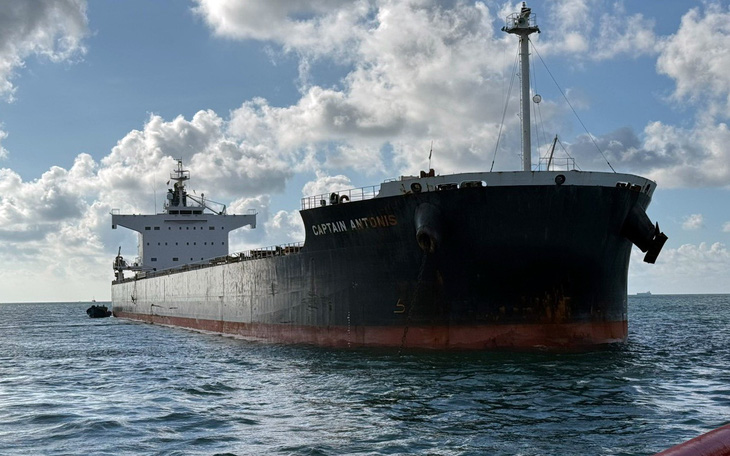 Cứu hộ tàu biển hơn 82.000 tấn mắc cạn ở Vũng Tàu thành công sau 10 tiếng đồng hồ