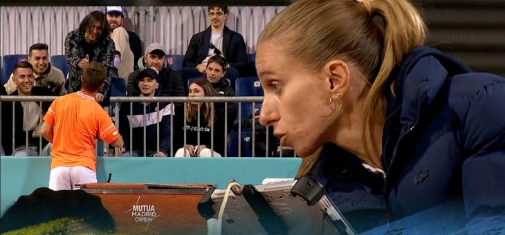 Sao quần vợt Corentin Moutet tranh cãi với nữ trọng tài rồi nhận ly cà phê từ khán giả