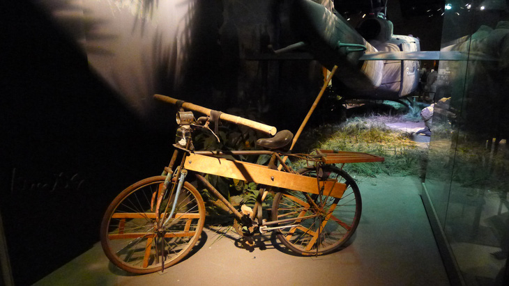 Hiện vật xe đạp của Quân Giải phóng trưng bày trong Bảo tàng Lịch sử Quốc gia Hoa Kỳ - Ảnh: Ông Dương Trung Quốc cung cấp