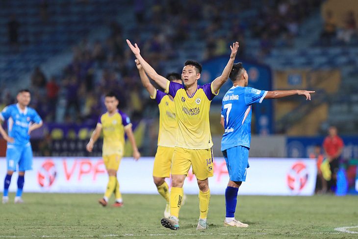 CLB Hà Nội nhọc nhằn vào bán kết Cúp quốc gia 2023 – 2024