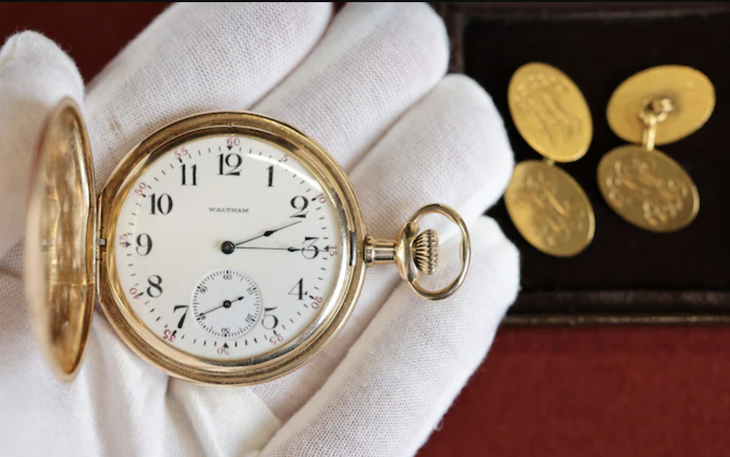 Chiếc đồng hồ được tìm thấy từ tàu Titanic