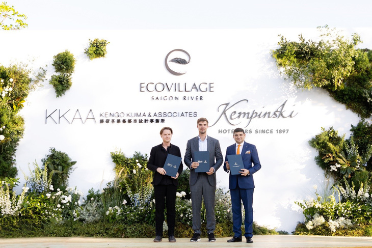 Đại diện Ecovillage Saigon River, Kempinski Hotel, Kengo Kuma & Associates tại lễ kí kết