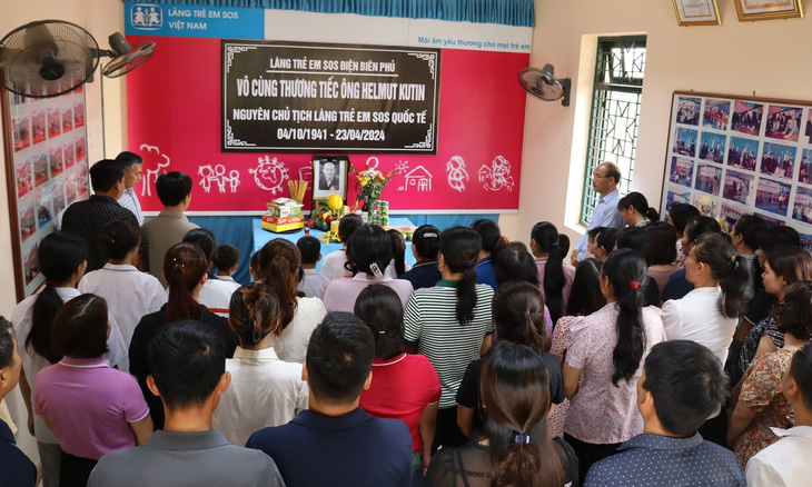 Làng trẻ em SOS Điện Biên Phủ tổ chức lễ tưởng niệm ông Helmut Kutin, người đã trực tiếp vận động kinh phí xây dựng nên ngôi làng này - Ảnh: Làng trẻ em SOS Việt Nam