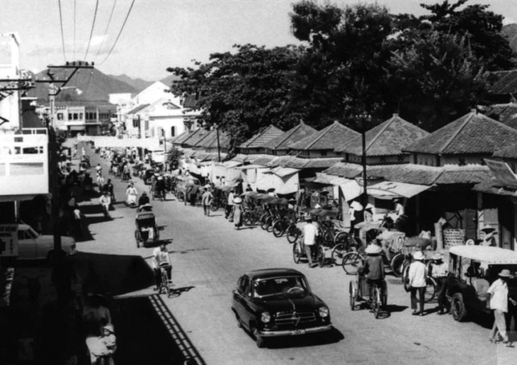 Đường Phan Bội Châu (Nha Trang) năm 1959 - Ảnh: NGUYỄN BÁ MẬU