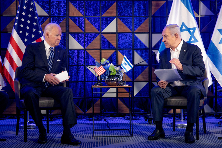 Tổng thống Mỹ Joe Biden (trái) và Thủ tướng Israel Benjamin Netanyahu - Ảnh: REUTERS