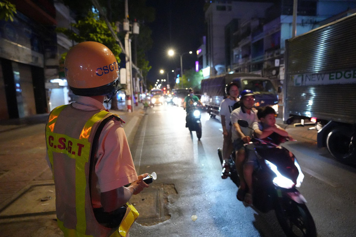 Lực lượng CSGT tăng cường tối đa để đảm bảo trật tự, an toàn giao thông