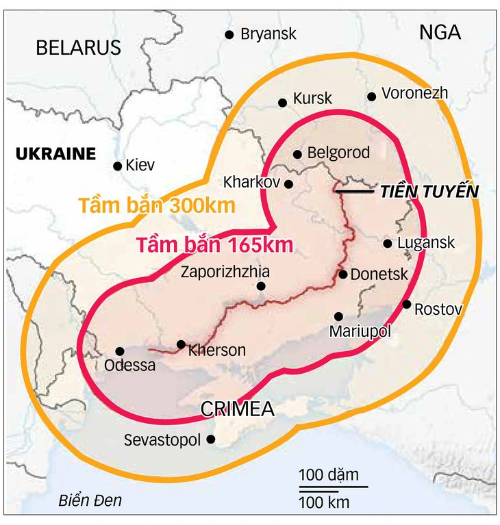 Các phiên bản tên lửa ATACMS với tầm bắn 165km và 300km - Nguồn: Wall Street Journal; Dữ liệu: BẢO ANH; Đồ họa: TUẤN ANH