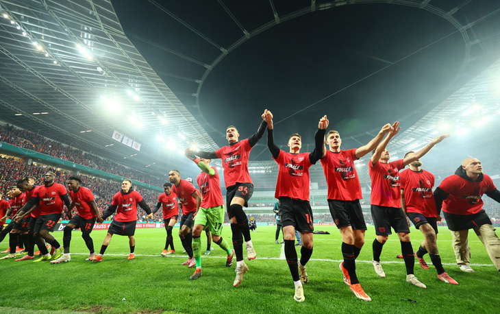 Bayer Leverkusen tiến gần đến chức vô địch DFB Pokal - Ảnh: REUTERS