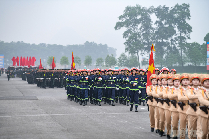Công an, Quân đội hợp luyện diễu binh, diễu hành kỷ niệm 70 năm Chiến thắng Điện Biên Phủ- Ảnh 27.