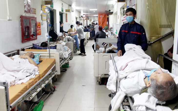 Thiếu vật tư y tế: Các giám đốc bệnh viện đừng kêu nữa, làm đi thôi
