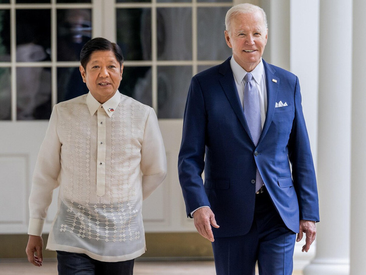 Tổng thống Philippines Ferdinand Marcos Jr. gặp Tổng thống Mỹ Joe Biden trong chuyến thăm Washington hồi tháng 5-2023 - Ảnh: AFP
