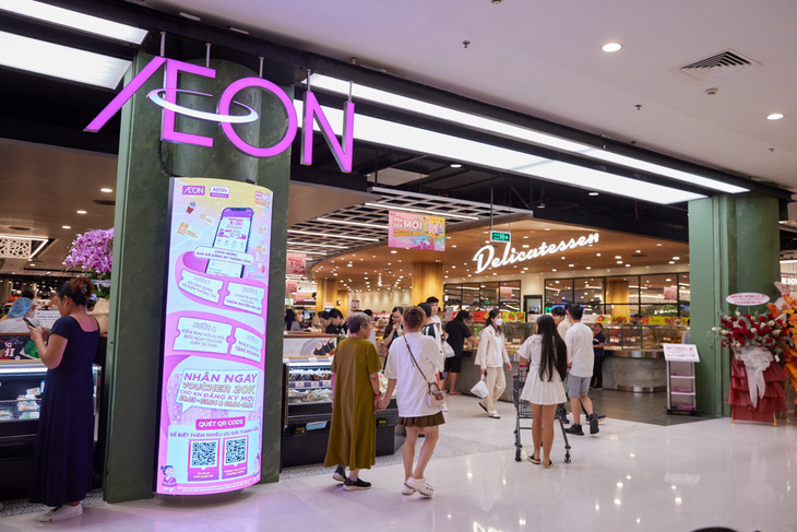 AEON Nguyễn Văn Linh - mô hình Trung tâm Bách hóa tổng hợp và siêu thị tinh gọn AEON nằm trong TTTM Cresent Mall, Q.7, TP.HCM