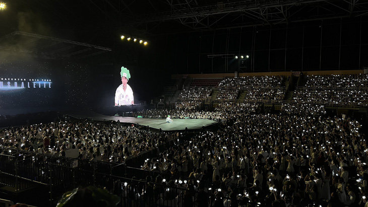 Đông đảo fans đến ủng hộ Baekhyun trong ngày concert đầu tiên - Ảnh: _i.cyuinmei.dream_