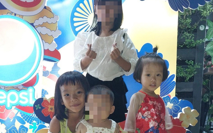 Nhiều lực lượng tìm kiếm vẫn chưa có tung tích hai bé bán kẹo bị lạc gần phố đi bộ Nguyễn Huệ