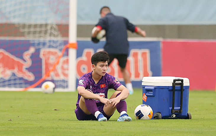 Phan Tuấn Tài chấn thương, lỡ hẹn với VCK U23 châu Á 2024 - Ảnh: HOÀNG TÙNG
