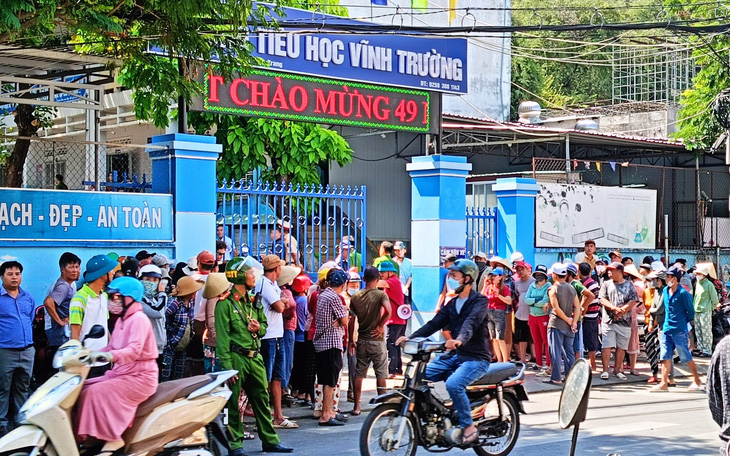Ngộ độc thực phẩm ở Nha Trang: Bao giờ mới có câu trả lời xác đáng?
