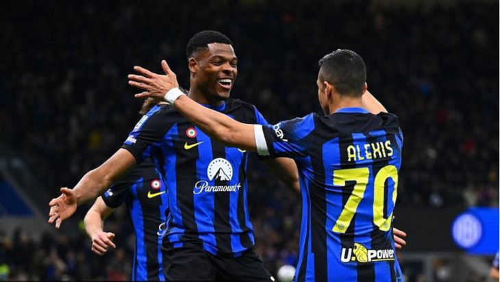 Inter Milan thẳng tiến đến ngôi vô địch - Ảnh: Reuters