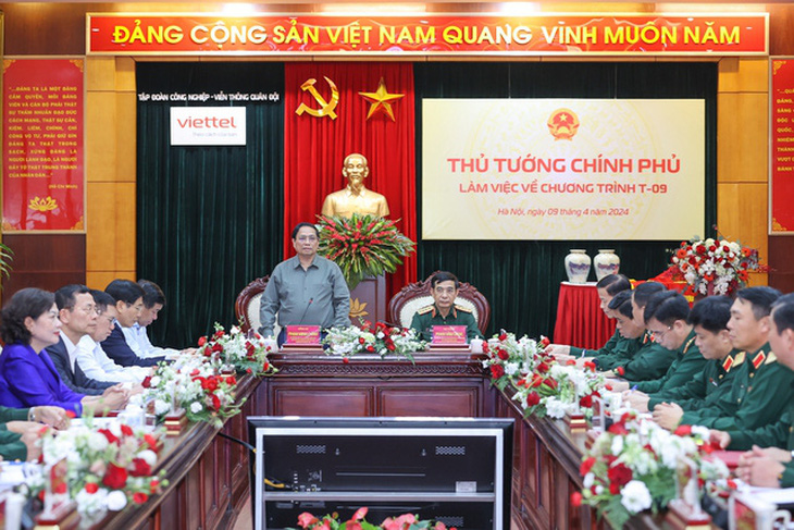 Thủ tướng Phạm Minh Chính phát biểu tại cuộc làm việc - Ảnh: ĐOÀN BẮC