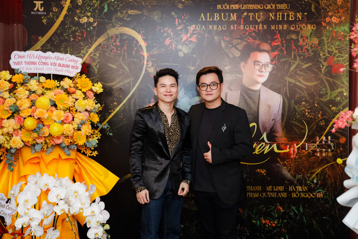 Hoàng Tôn đến chúc mừng nhạc sĩ Nguyễn Minh Cường