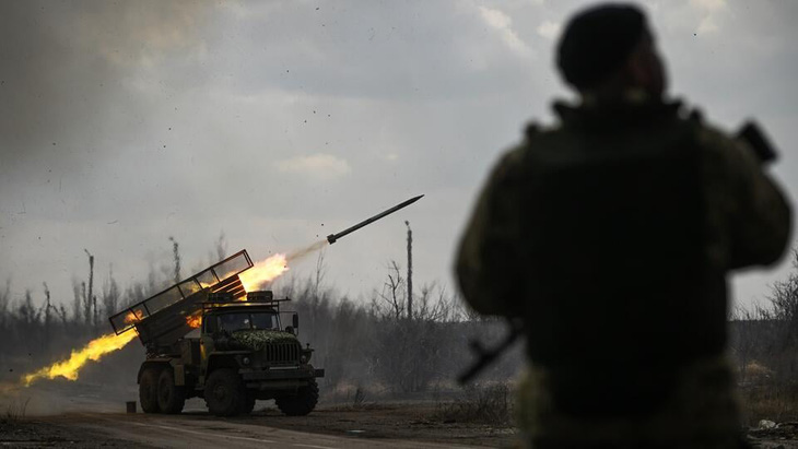 Quân đội Nga tuyên bố tấn công sở chỉ huy Lực lượng vũ trang phía nam của Ukraine bằng cả không quân, pháo binh và lực lượng tên lửa hôm 1-5 - Ảnh: REN TV