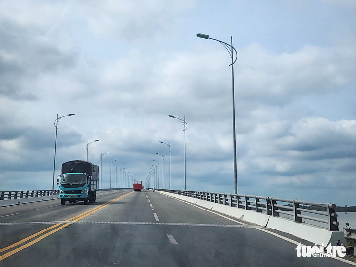 Cầu Cổ Chiên hiện hữu thông xe vào năm 2015 - Ảnh: HOÀI THƯƠNG