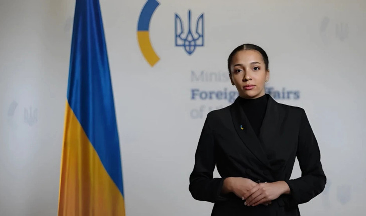 Victoria Shi, nữ phát ngôn viên Bộ Ngoại giao được tạo ra bằng trí tuệ nhân tạo đầu tiên của Ukraine - Ảnh: KYIV POST